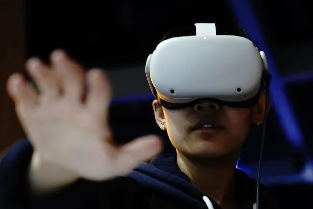 消息稱騰訊正與Meta在中國銷售Quest VR頭顯進(jìn)行談判