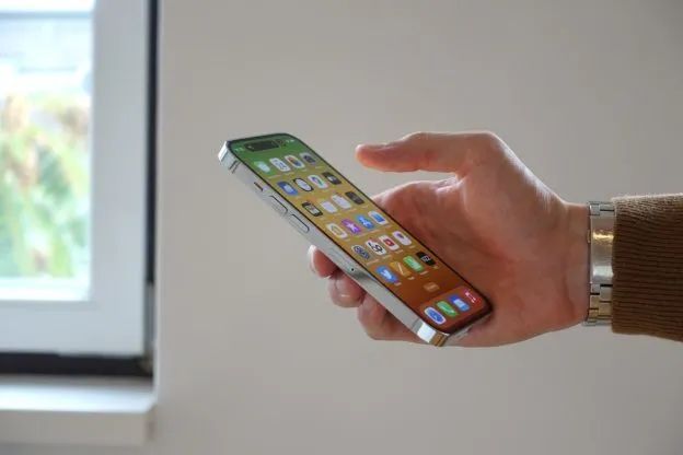 索尼取代Lumentum和穩(wěn)懋，成為蘋(píng)果iPhone 15 Pro系列ToF VCSEL獨(dú)家供應(yīng)商
