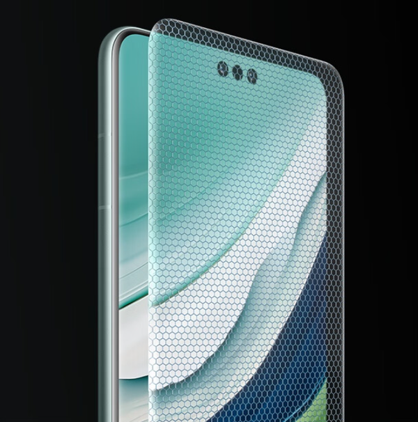 華為Mate 70 Pro外觀流出 屏幕三打孔 有全新設(shè)計元素