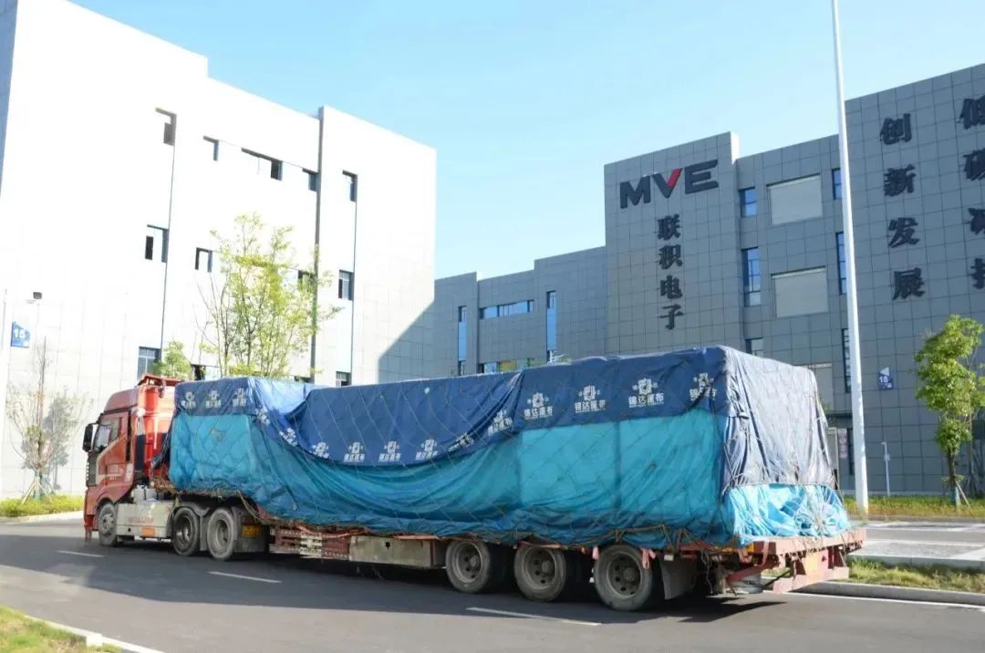 聯(lián)積電子引進電子紙大尺寸模組自動化新設(shè)備